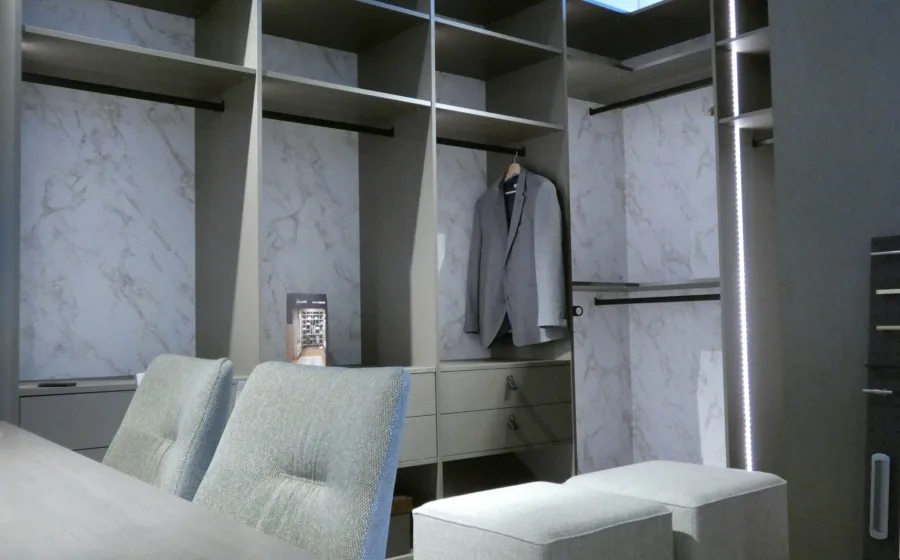 Showroom Aanhuis nl Alblasserdam - kasten op maat