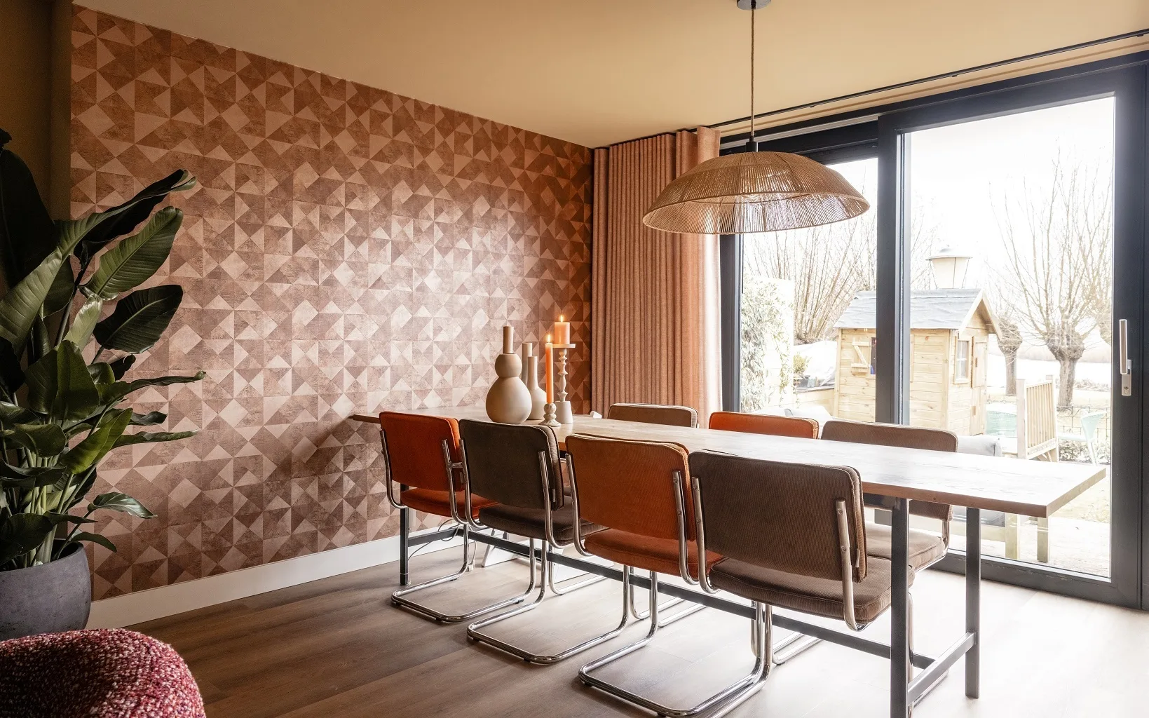 Terra inbetweens gordijnen in de woonkamer