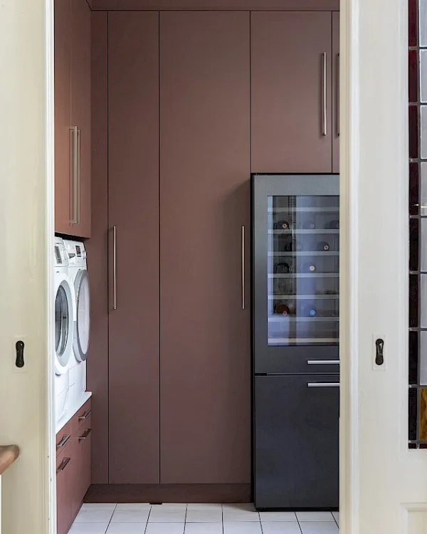 Wasmachine kast op maat bij Aanhuis