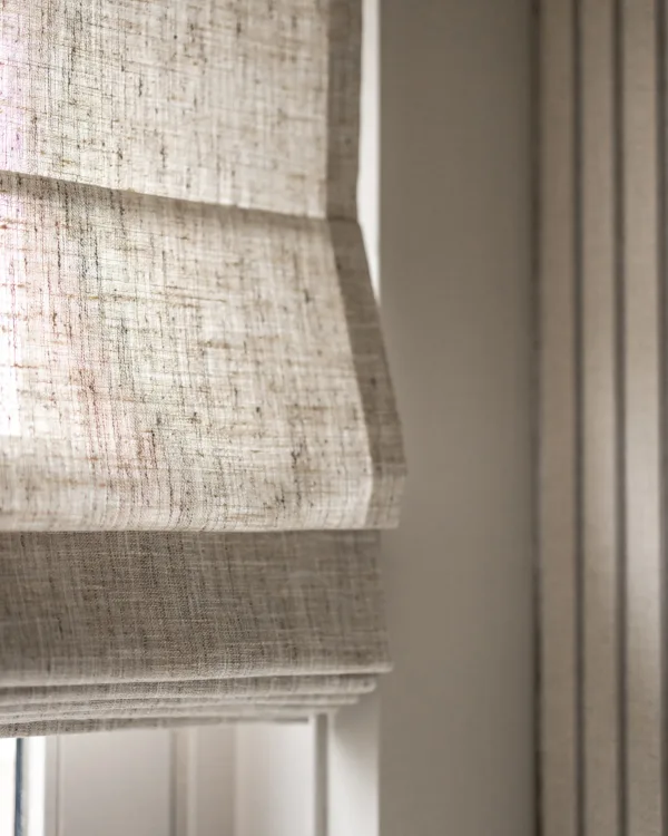 Vtwonen make-over Leidschendam seizoen 20 aflevering 4 Elektrische vouwgordijnen Inside detail