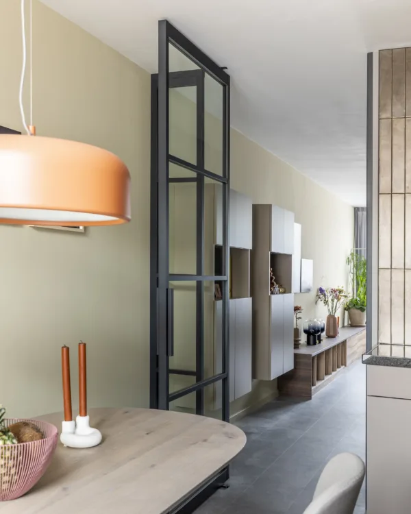 AH vtwonen S15 a17 Tilburg Industrieel Stoer pvc vloer in betonlook