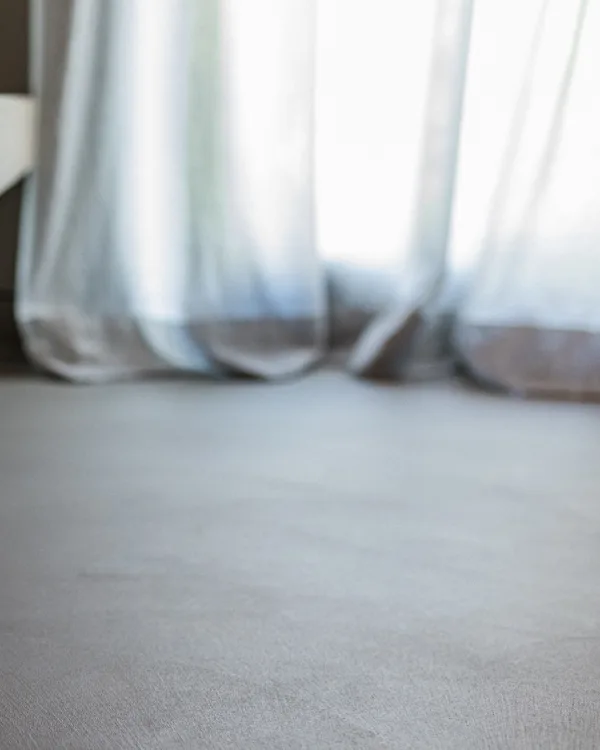 Betoncomposiet op je wand, dat kan met Aanhuis.nl!