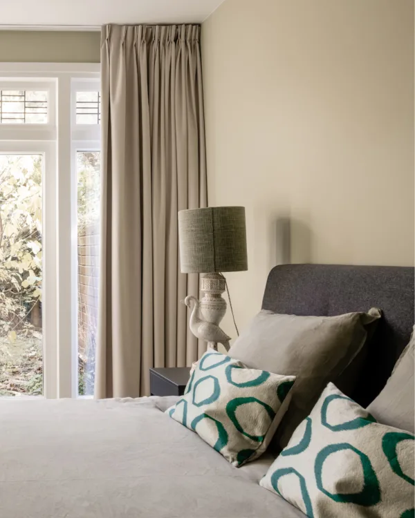 Verduisterende gordijnen in de slaapkamer