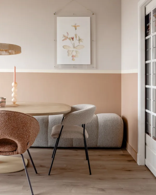 duurzame cotap evc-vloer in houtlook in de eethoek