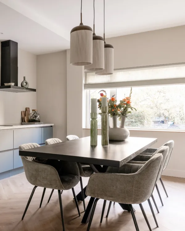 Vouwgordijnen op maat in de keuken bij Aanhuis.nl