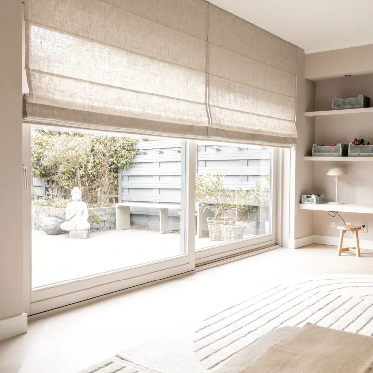 Vtwonen make-over Leidschendam seizoen 20 aflevering 4 Elektrische vouwgordijnen Aanhuis.nl