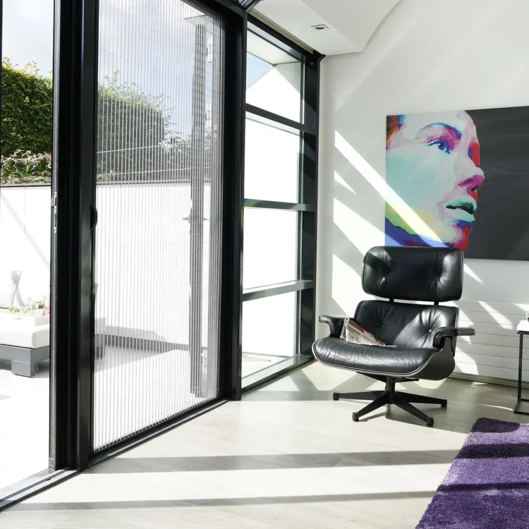 Deurhor op maat met zwart frame voor brede schuifpui terrasdeuren