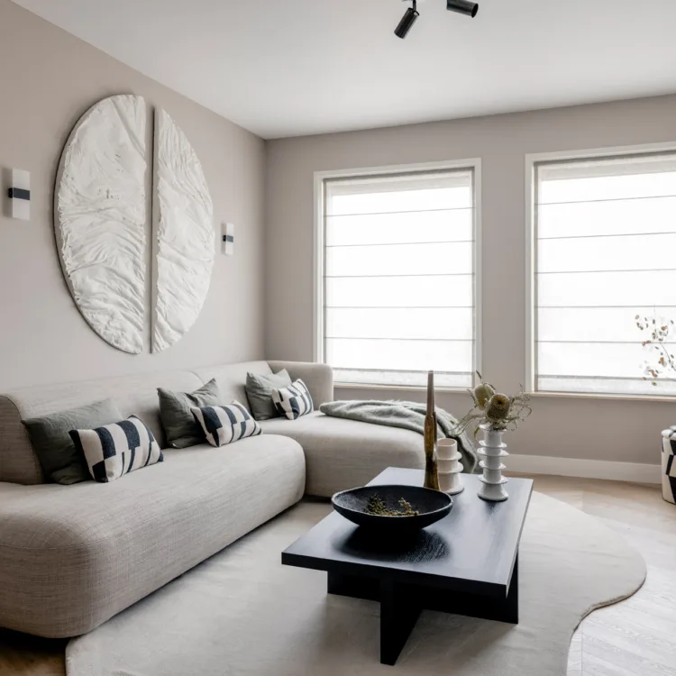 Combineer jouw duurzame vloer met een superzacht vloerkleed voor nog meer sfeer.